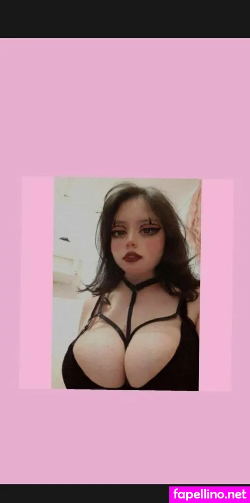 Uglypink, annieannievintage, realsimmisimz Nude Leaked OnlyFans Photo #wjkbXO39wn