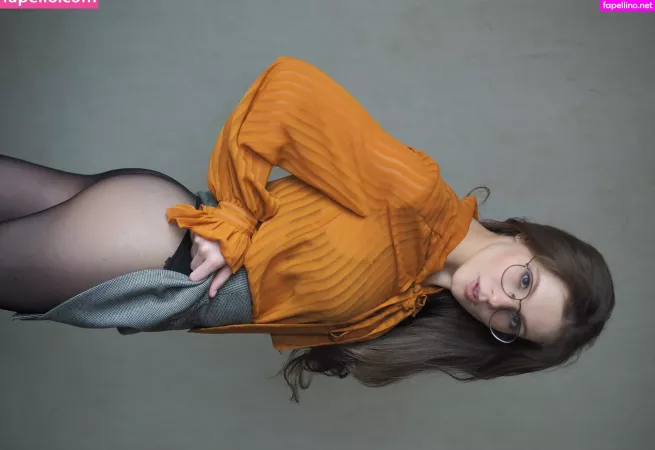 Anyutamoor OnlyFans Thumbnail #dLGUG3vgxD