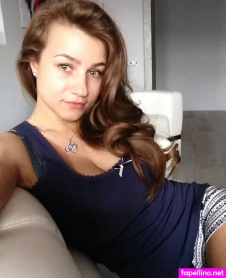 Anyutka Scherbakova Uzhegova OnlyFans Thumbnail #WxTvJUI2YV