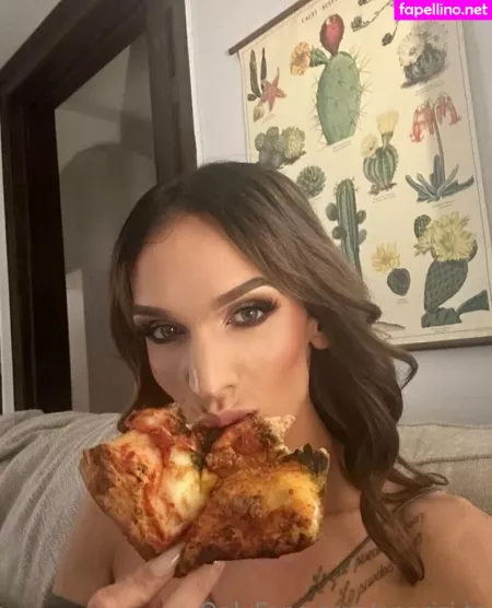 Aparisi Ts OnlyFans Thumbnail #PwQIbZe7vX