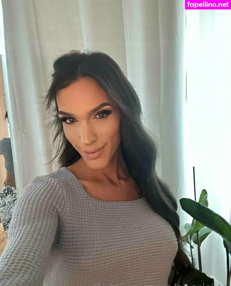 aparisi.ts, its_ari993 Nude Leaked OnlyFans Photo #SlbrH6Wgho