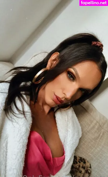 Aparisi Ts OnlyFans Thumbnail #ZaE2ytziwV