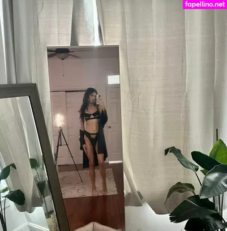 Aparisi Ts OnlyFans Thumbnail #kDtDerzQNv