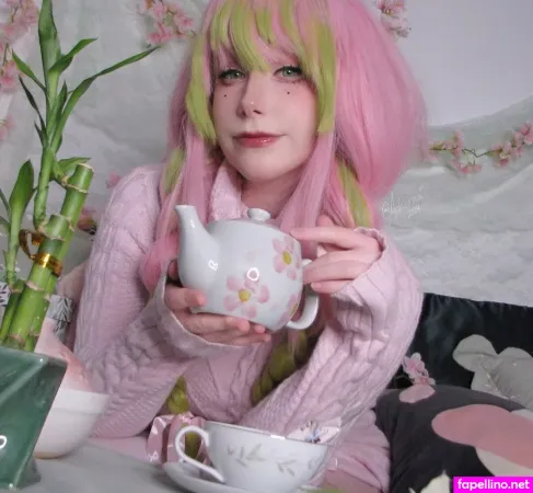 Aphoraa OnlyFans Thumbnail #Z2fGyItMns