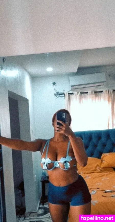 Aphrodite Thewitch OnlyFans Thumbnail #2qOtBmwg8F