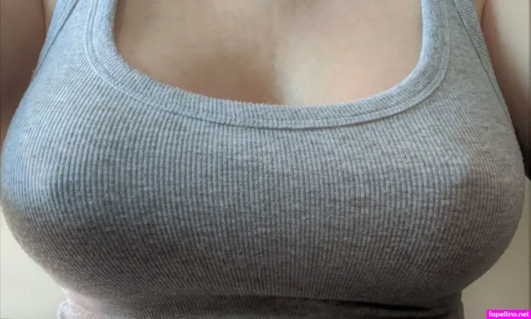 Aphrodite2lips OnlyFans Thumbnail #4BSZoDAki6