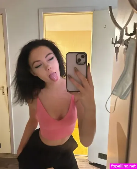 Aplle Ass3 OnlyFans Thumbnail #MNohtTQYXi