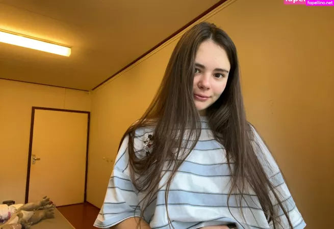 Apofigeaa OnlyFans Thumbnail #dHolliwi7D