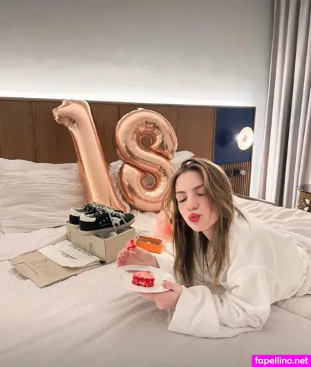 Apolinaria A OnlyFans Thumbnail #Qqy3z8lDEq