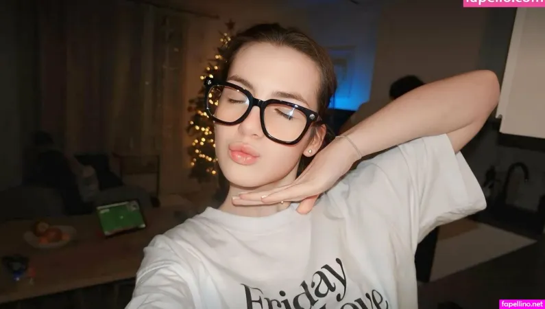 Apolinaria A OnlyFans Thumbnail #rtwzChV2LB