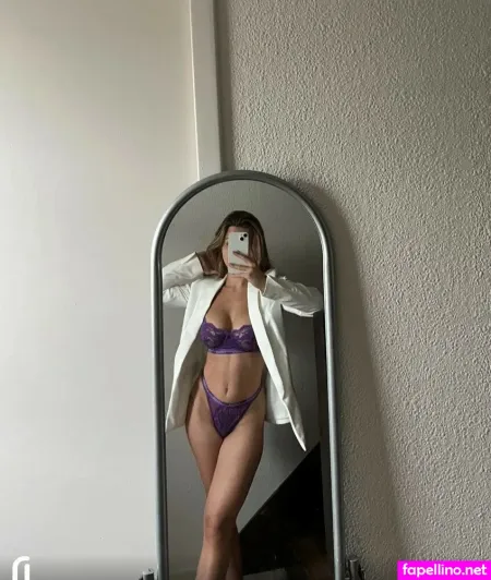 Apoline Perret OnlyFans Thumbnail #mqa5VTNTnv