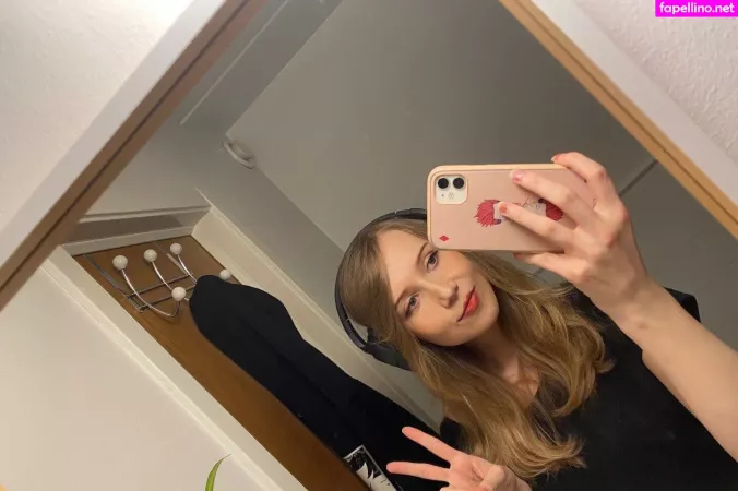 Apollolol OnlyFans Thumbnail #ny4OaRFzRc
