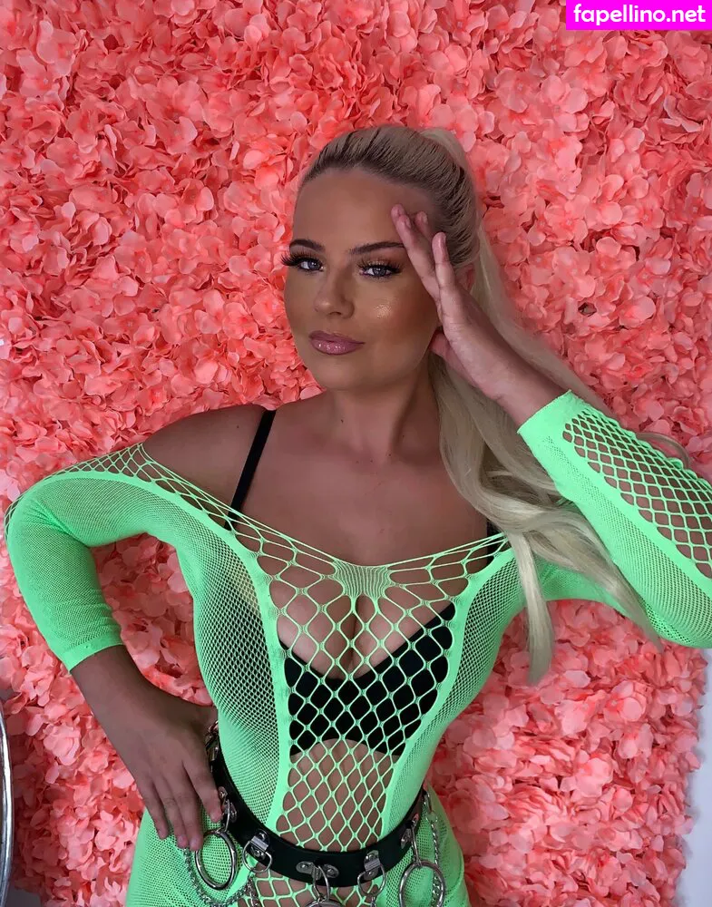 Apollonia Barbi, apolloniabarbi, apolloniallewellyn, barbipage3 Nude Leaked OnlyFans Photo #AmkW8OZefO