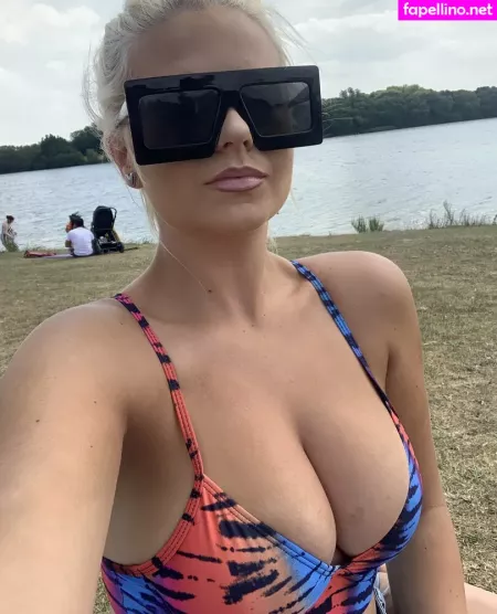 Apollonia Llewellyn OnlyFans Thumbnail #FTzFGl4K9j