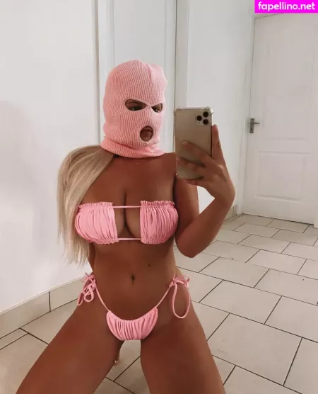 Apollonia Llewellyn OnlyFans Thumbnail #JfE61n4CL5