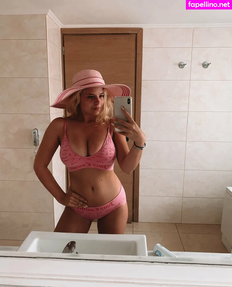 Apollonia Barbi, apolloniabarbi, apolloniallewellyn, barbipage3 Nude Leaked OnlyFans Photo #mHLnFXcbcQ