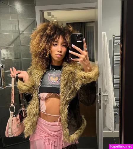 Apolloniafz OnlyFans Thumbnail #F0ycTe7IQv