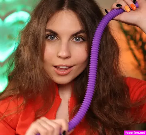 Apple Blossom Asmr OnlyFans Thumbnail #GL55W5Ofzq