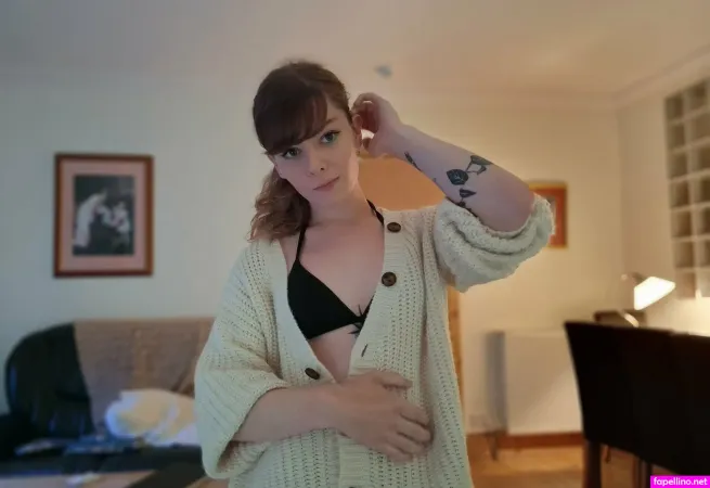 Applethecompany OnlyFans Thumbnail #t1dl9Vqs2u