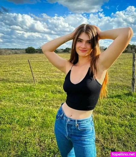 April Brinson OnlyFans Thumbnail #2WIGyiggYp