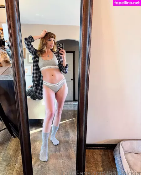 April Gloria OnlyFans Thumbnail #u49tawyOdu