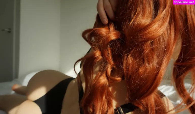 April Hylia OnlyFans Thumbnail #1ETybbXUid