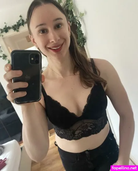 April Jones OnlyFans Thumbnail #dYGkTQybc8