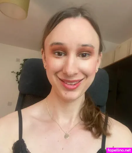 April Jones OnlyFans Thumbnail #pxZ6Vo57rD