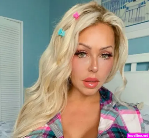 April Kiss OnlyFans Thumbnail #rmgXqPEAYw