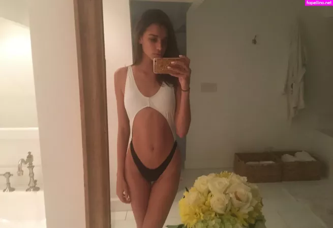 April Love Geary OnlyFans Thumbnail #psW8d6NHNk
