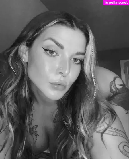 April Makenna OnlyFans Thumbnail #LvT8pWOWi7