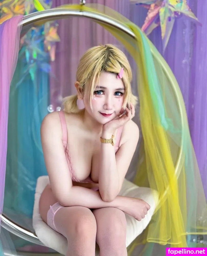 April, april_mckz Nude Leaked OnlyFans Photo #3qyETxySYZ