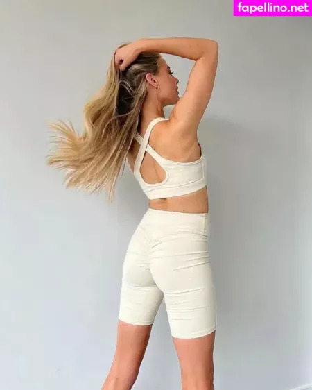 April Rose Pengilly OnlyFans Thumbnail #53G0k9ONo8