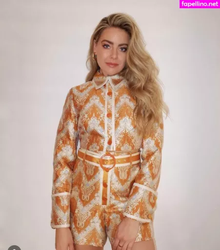 April Rose Pengilly OnlyFans Thumbnail #vf92yfECP3