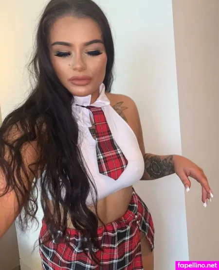April Rozina OnlyFans Thumbnail #YeE4cJ2UuL