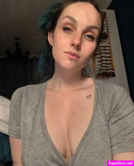 April Skies OnlyFans Thumbnail #TbFLutNIDP