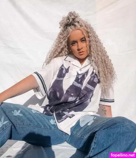 April Tsardakas OnlyFans Thumbnail #uWCDFgX84L