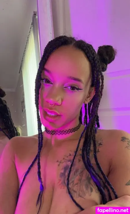 Aprilblazefree OnlyFans Thumbnail #wFOhjGcgUa
