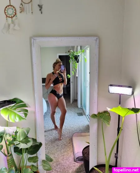 Aprilblazefree OnlyFans Thumbnail #xYnmeUCekc