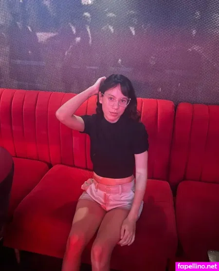 Aprilcollins OnlyFans Thumbnail #KrJZ9B44xx