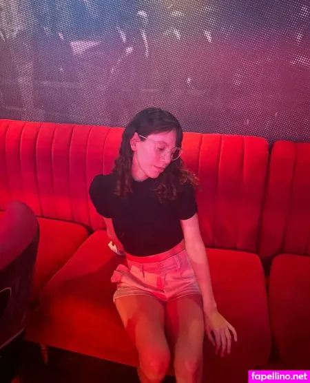 Aprilcollins OnlyFans Thumbnail #Nmeh6fx5AC