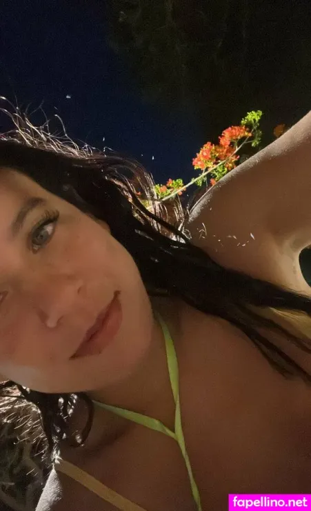 Aprilcollins OnlyFans Thumbnail #Omdr3yyzLE