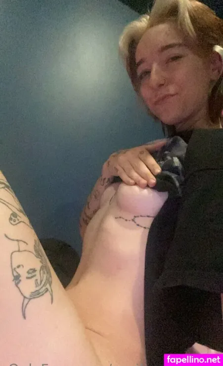 Aprilgreene420 OnlyFans Thumbnail #J5STZa93w0