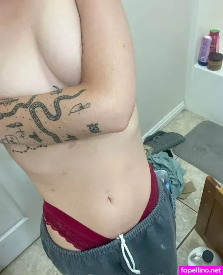 Aprilgreene420 OnlyFans Thumbnail #UZmY21BkQE