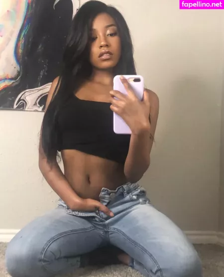 Aprilraeee OnlyFans Thumbnail #0r8jlWAwfn