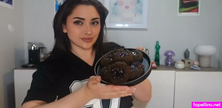 Aprilraynetv OnlyFans Thumbnail #QBogFQHzbg