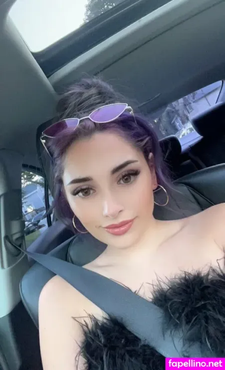 Aprilraynetv OnlyFans Thumbnail #kGa650vTWD