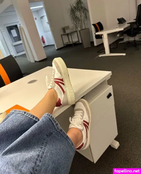 Aprils Secrets OnlyFans Thumbnail #aXbwI9bbXd