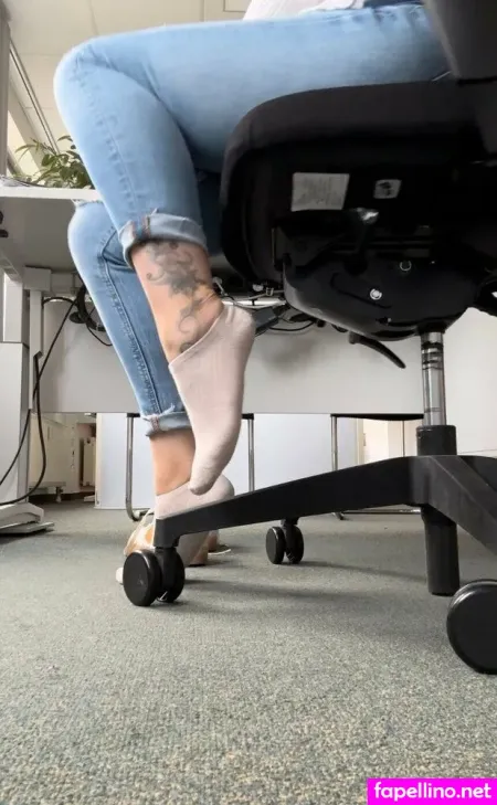 Aprils Secrets OnlyFans Thumbnail #kCVqr5NJAy