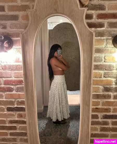 Aprilsong98 Main Profile Photo